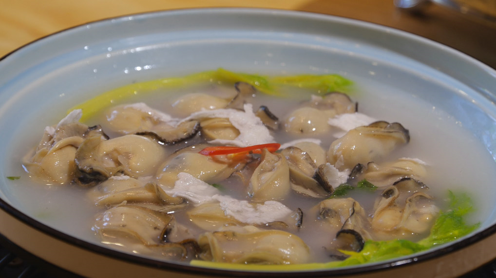 牛乳粥水烫鲜生蚝.png
